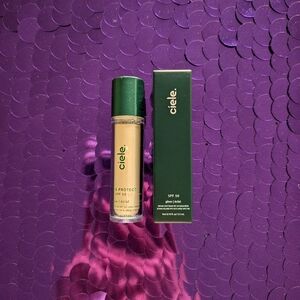 Ciele Glow & Protect SPF 50+ liquid highlighter - Church